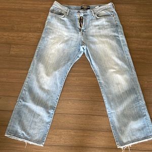 Mens 181 Relaxed Straight fit Lucky Brand Jeans. Size is 36 x 30.